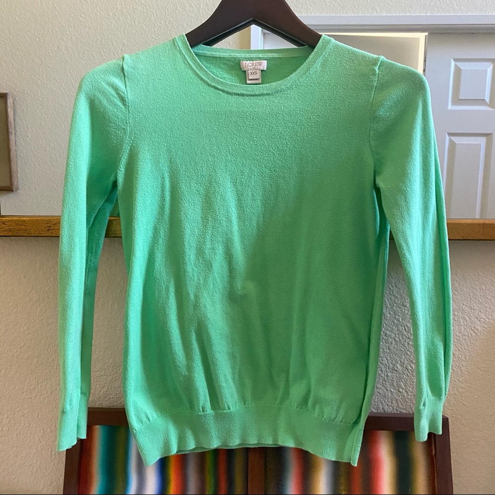 J. Crew Factory Sweater Top 💚